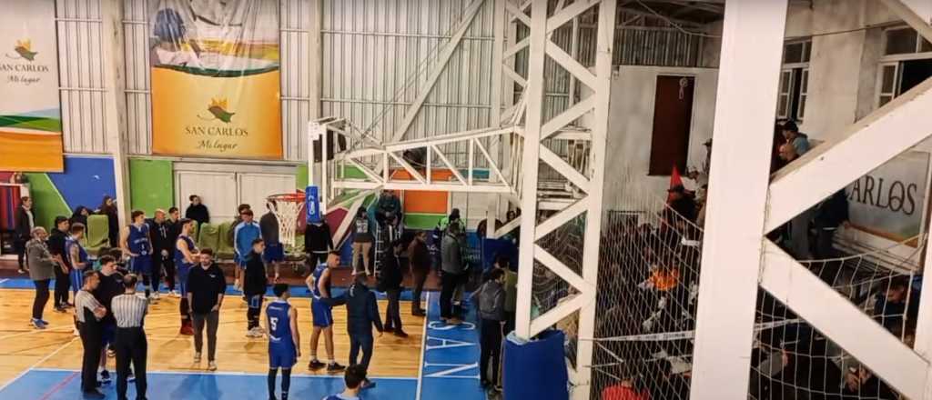 Hinchas de Atenas causaron destrozos en San Carlos tras un partido de básquet