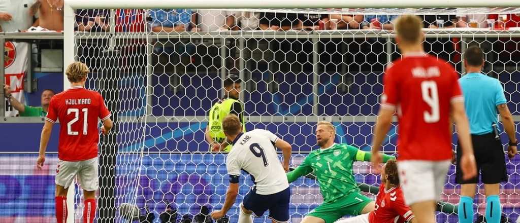 Inglaterra empató con Dinamarca y aún no clasifica a octavos