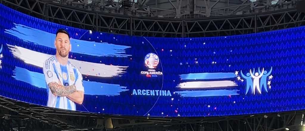 Video: la euforia del estadio cuando apareció Messi en la pantalla