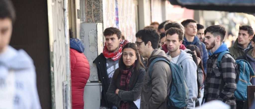 Empleo registrado: la cifra preocupante de jóvenes con trabajo en negro