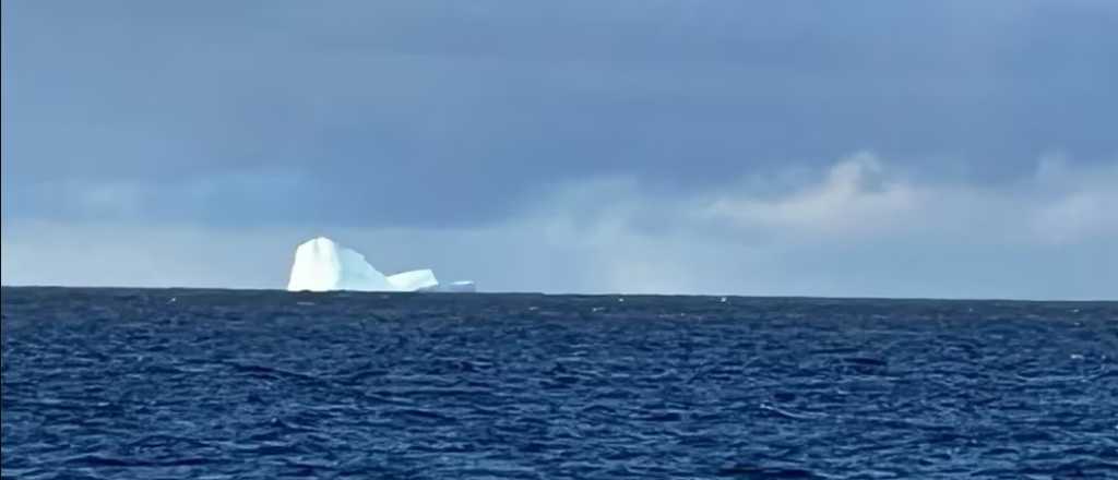 Un enorme iceberg sorprendió a los fueguinos y a la Prefectura Naval