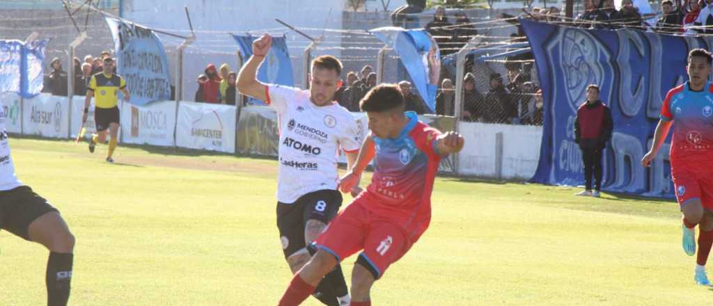 Huracán Las Heras cayó ante Ciudad Bolívar y se complicó