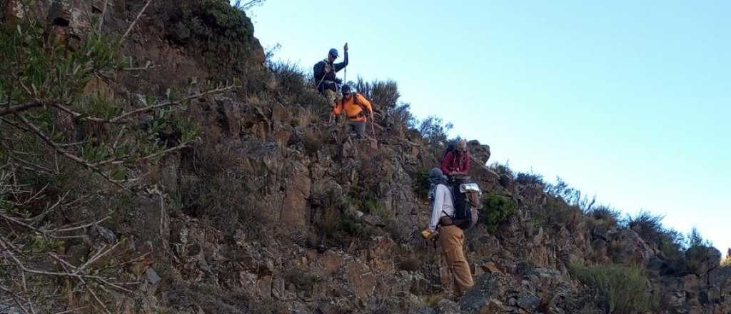 Dramático rescate de un turista que cayó 20 metros de un cerro de Cacheuta