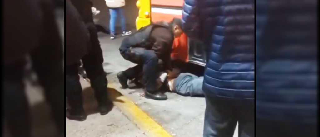 Video: golpearon a un ladrón arriba de un colectivo en Ciudad