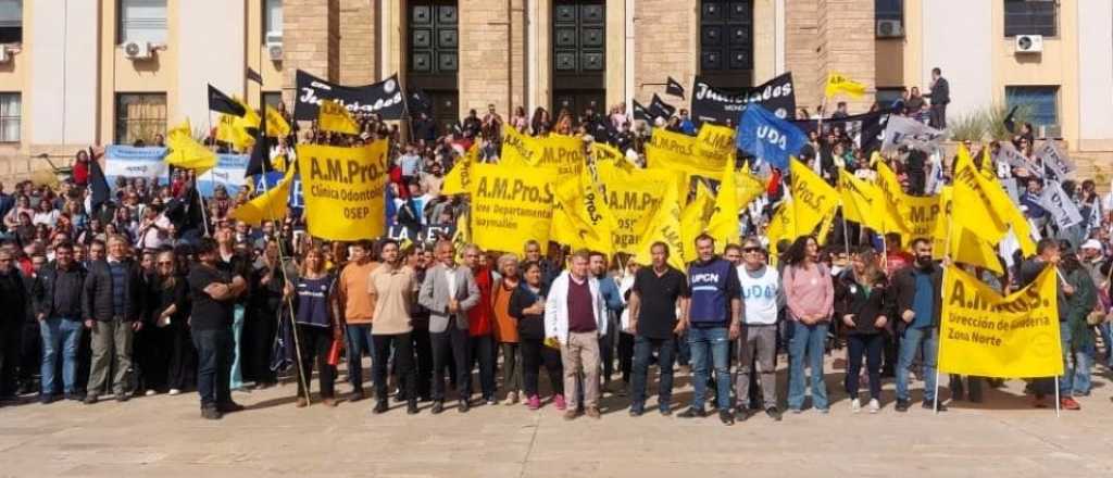 Un gremio rechazó la oferta de Cornejo por considerarla insuficiente