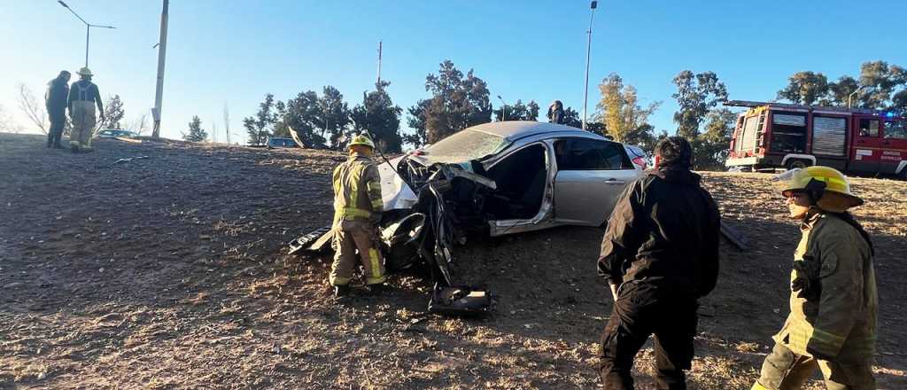 Terrible accidente y caos vehicular en Acceso Este y Cañadita Alegre