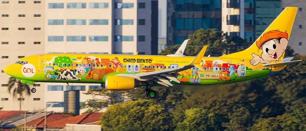 Fotos: el colorido avión brasileño que visitó por primera vez Mendoza