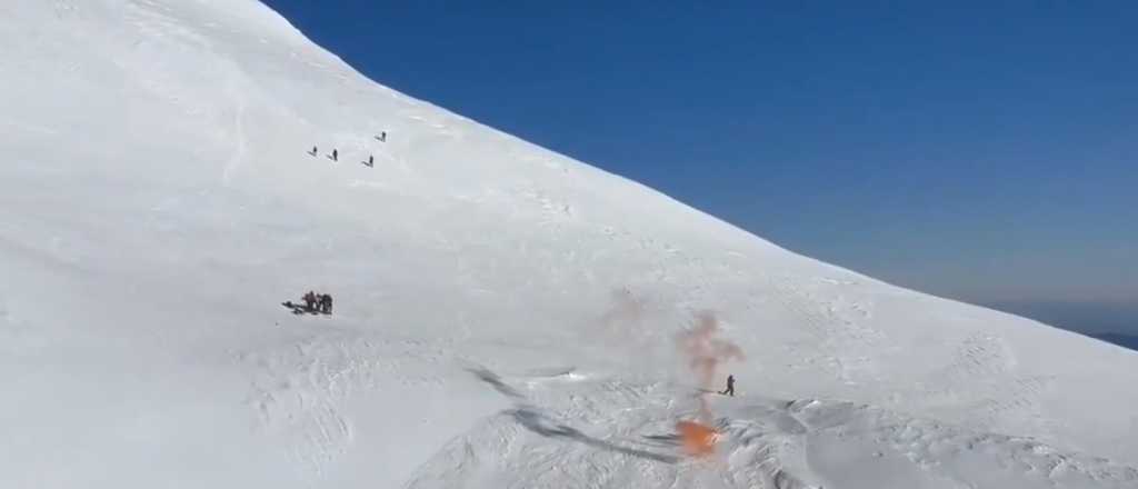 Un montañista argentino murió luego de caer de un volcán en Chile