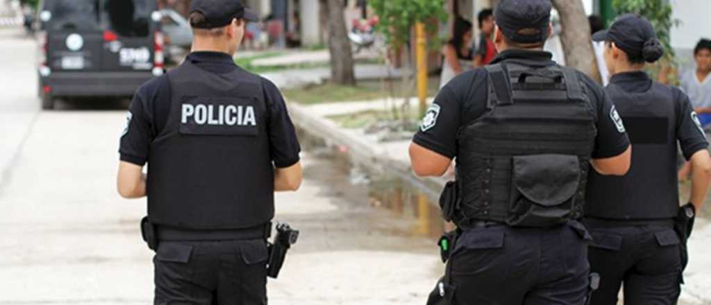 Se bajó del auto para orinar en el Campo Pappa y se lo robaron