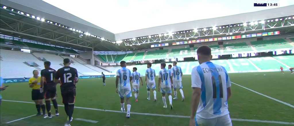 Papelón: anularon el empate de Argentina y reanudaron el partido 1-2