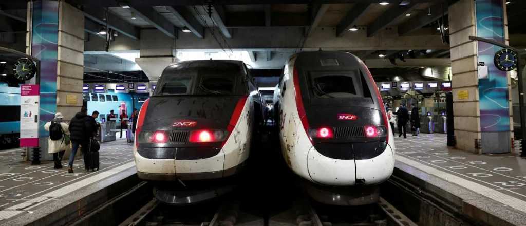 Denuncian "ataques masivos" a los trenes de París 