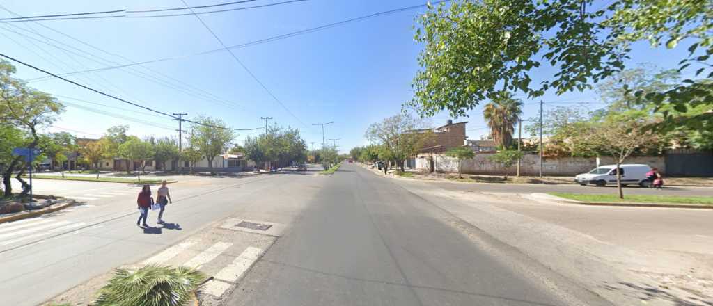 Una mujer caminaba por Guaymallén y le robaron la mochila 