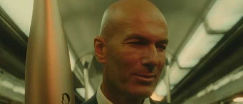 Zinedine Zidane, la primera estrella en realizar el relevo de la antorcha olímpica