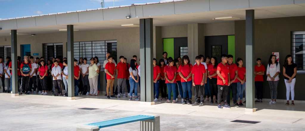 Ya inscriben a becas para estudiantes de pueblos indígenas