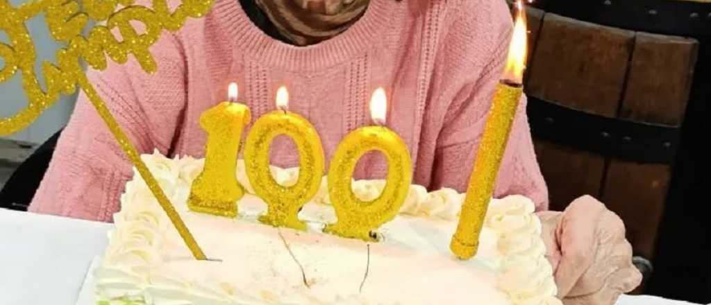 Es mendocina, vive sola y cumplió 100 años