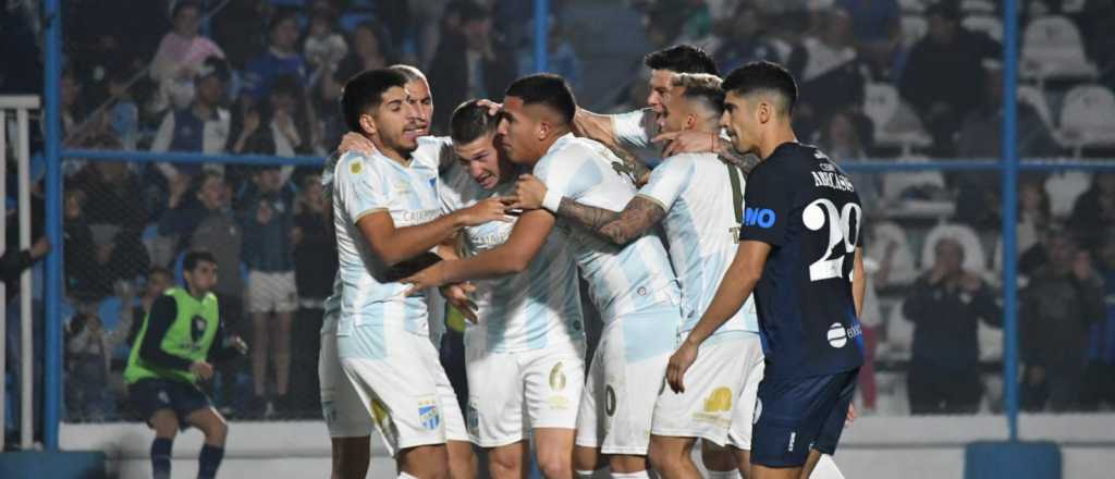 Independiente Rivadava no lo aguantó y perdió con Atlético Tucumán