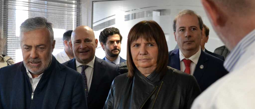 Bullrich, a favor de la "domiciliaria" a represores: sus razones