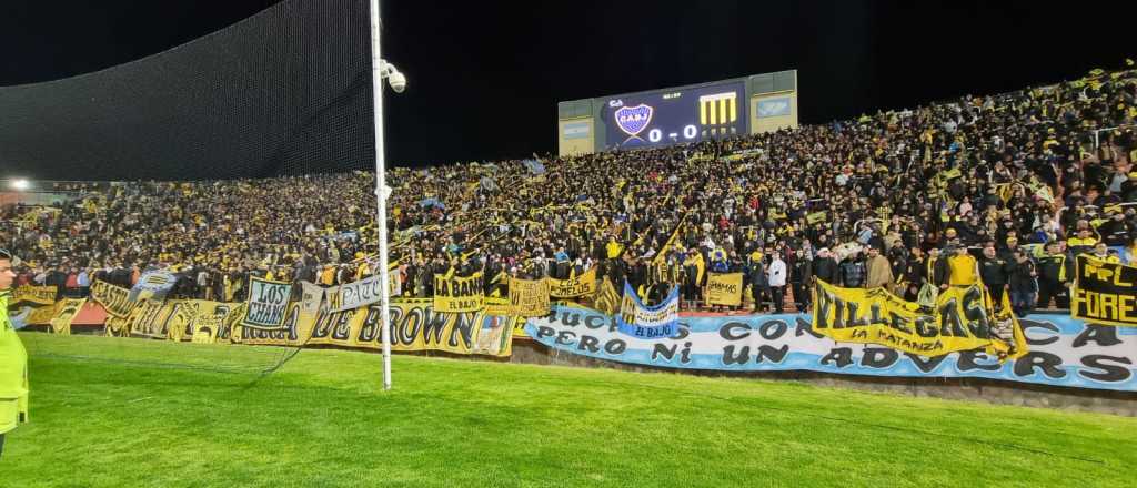 Sancionan a los 48 hinchas de Almirante Brown detenidos en Mendoza