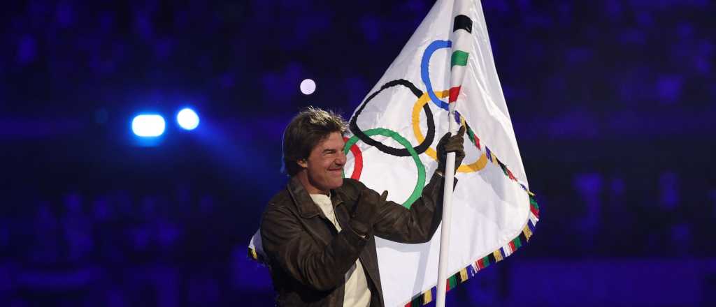 Video: así fue la impactante aparición de Tom Cruise en la clausura de los JJ.OO.