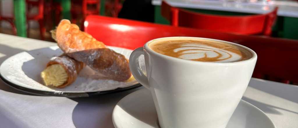 Pizzería napolitana y ahora también nuevo café con estilo italiano