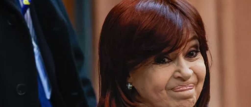 CFK contra Milei: "Es la economía bimonetaria, estúpido"