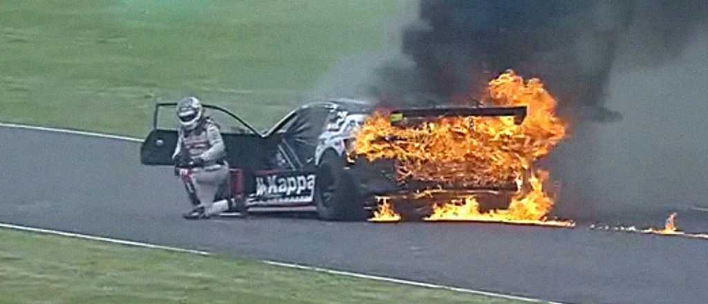 Video: el incendio del auto de Mazzacane que impactó al Turismo Carretera