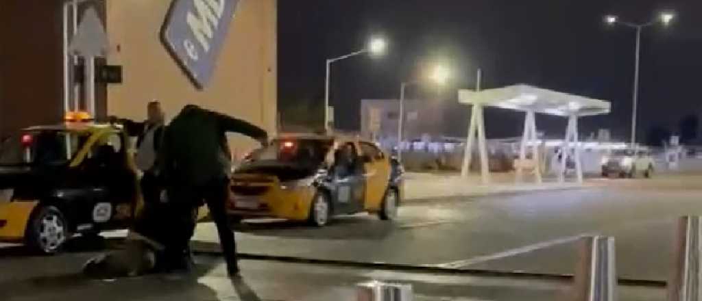 Video: brutal pelea en el aeropuerto de Mendoza