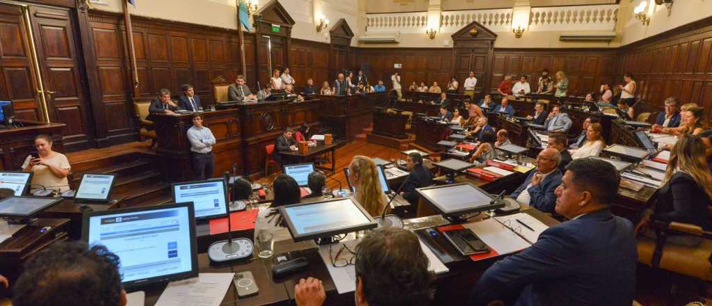 Gastarán $6 millones para comprar una cámara de fotos para la Legislatura