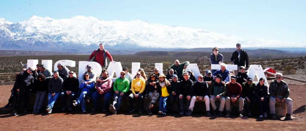 Postales de la caravana solidaria que unió Las Heras con el valle cordillerano