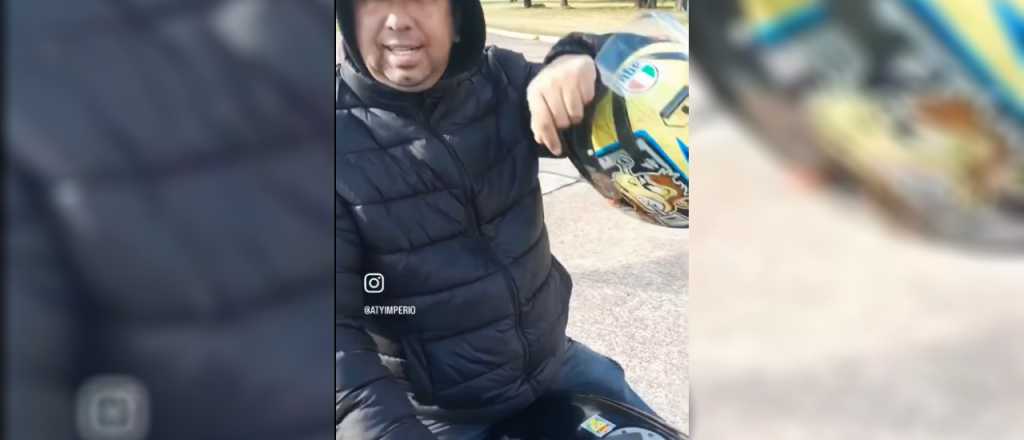 Video: fue a rendir para el carnet de conducir de su moto sin el casco