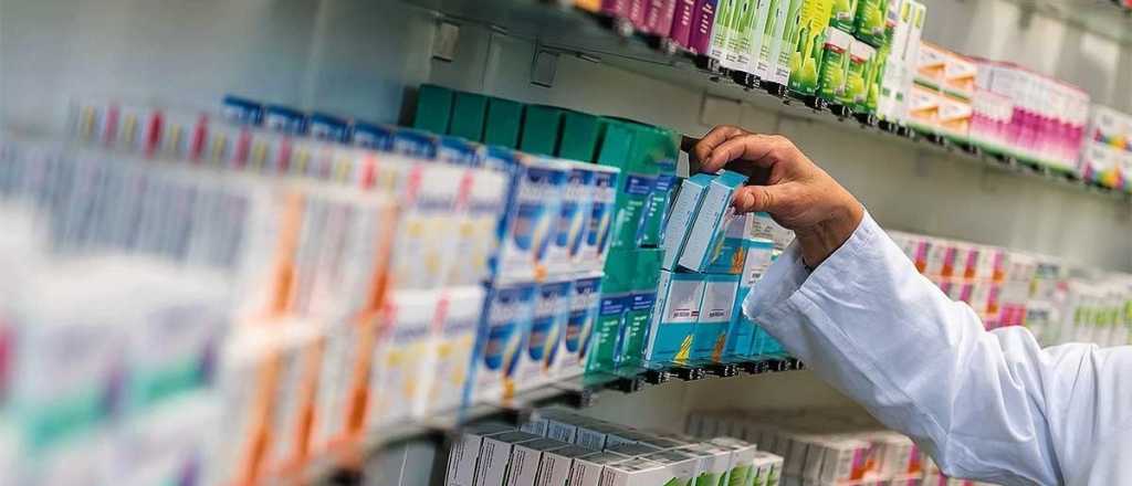 Milei autorizó a Mendoza a importar medicamentos desde India