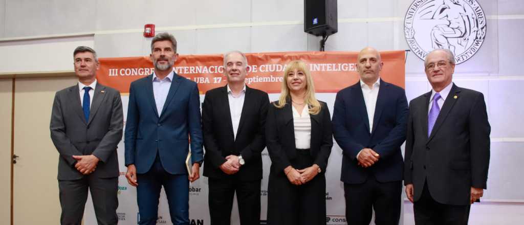 Ulpiano Suarez participó del III Congreso de Ciudades Inteligentes 