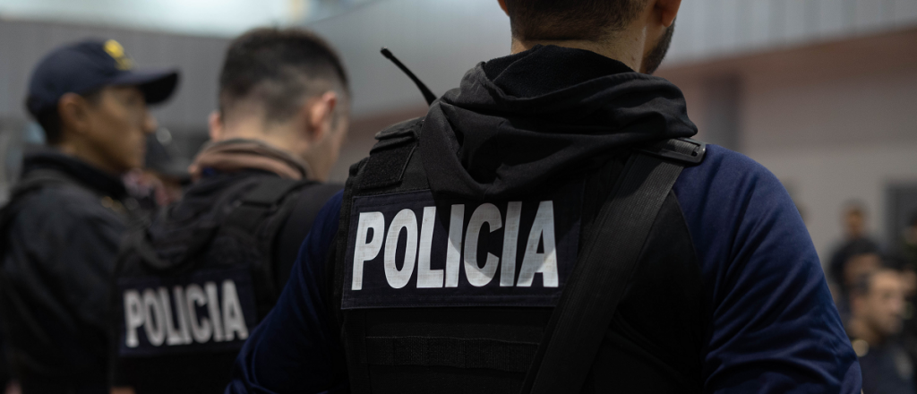 Un policía de Mendoza se quedó con sueldos cobrados por error