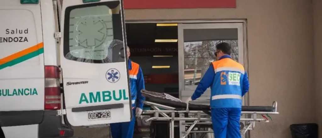 Un niño y dos adultos iban en moto y cayeron a un zanjón en Tunuyán