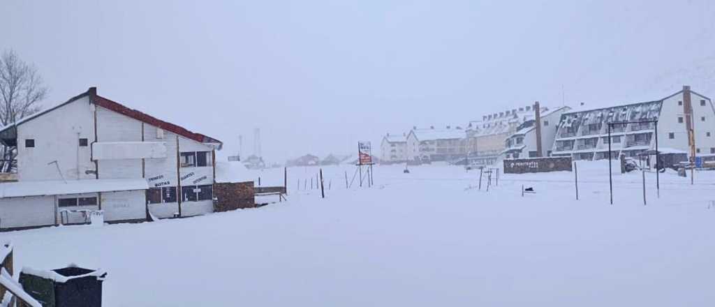 Video: Los Penitentes amaneció nevado en el inicio de primavera