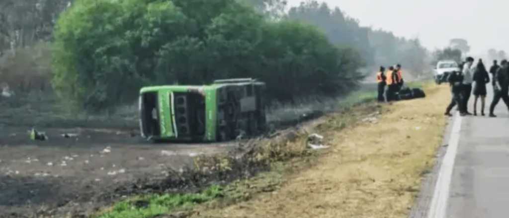 Un auto y un colectivo chocaron de frente en la ruta: cuatro muertos