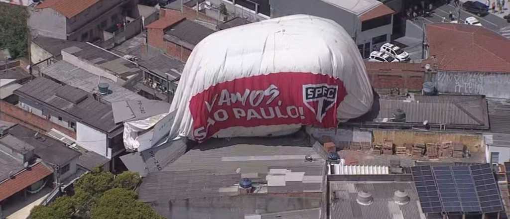 Video: Sao Paulo usó un dirigible para alentar y casi termina en tragedia