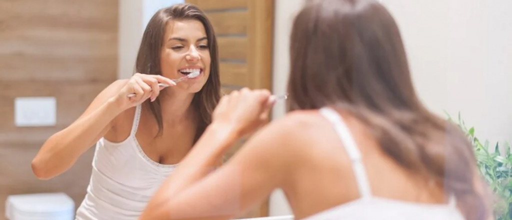 Así podés evitar el mal aliento con estos hábitos saludables