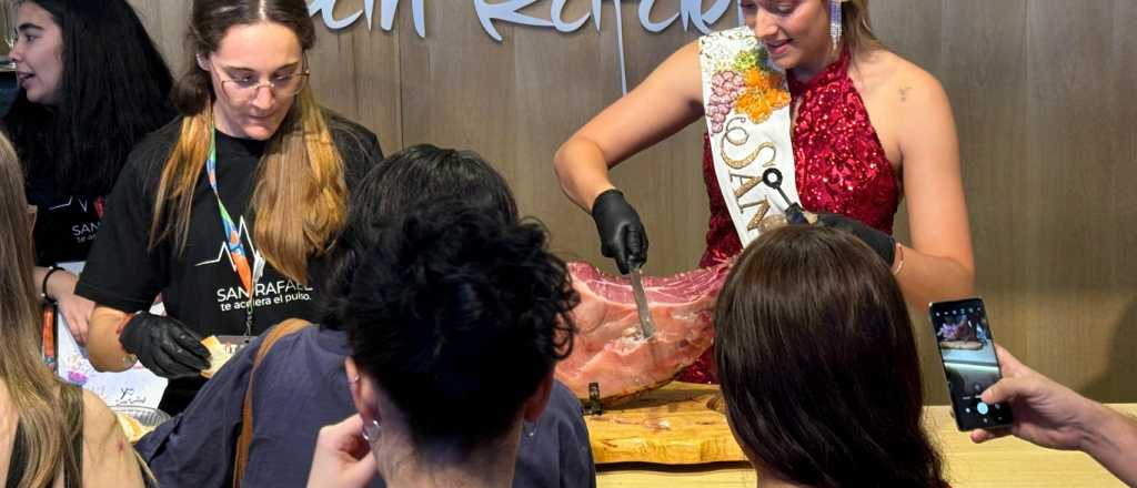 Con jamón y reinas, San Rafael promociona su turismo en Buenos Aires