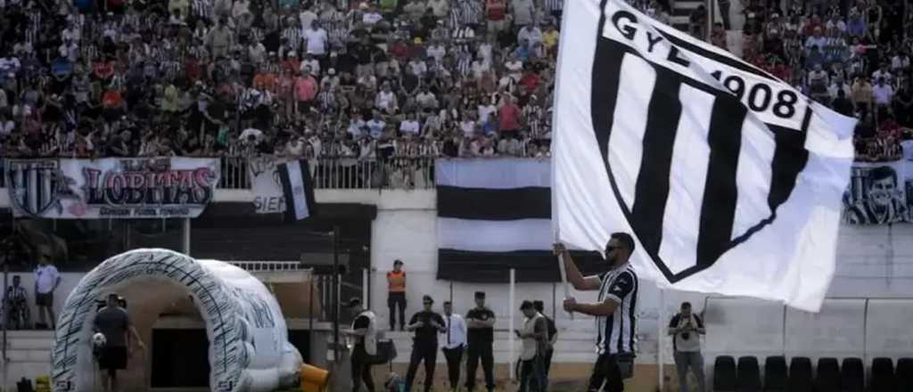 Gimnasia de Mendoza presente en un histórico libro del fútbol argentino