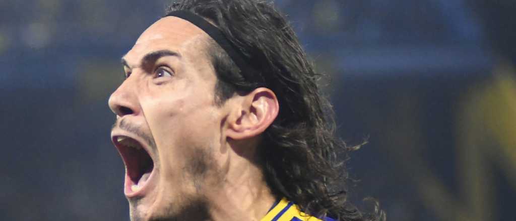 La gran noticia que le dio Cavani a Riquelme en medio de la crisis en Boca