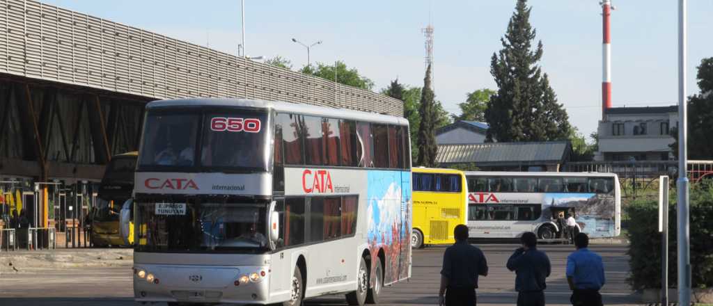 Extienden suspensión para vuelos de cabotaje y servicios de larga distancia