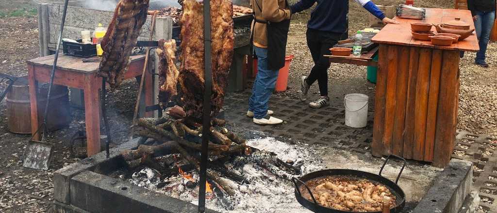 El pueblito de ensueño que se distingue por su asado a la estaca