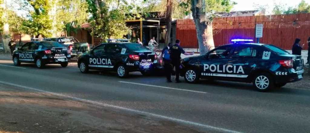 Insólito choque en cadena entre tres móviles policiales nuevos en San Rafael