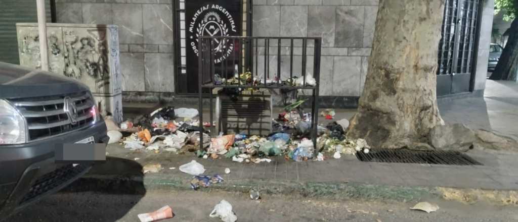 Basura en el microcentro de Mendoza: un problema que crece cada día