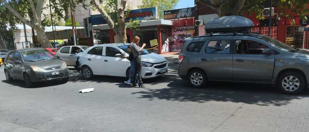 Choque en cadena en avenida San Martín