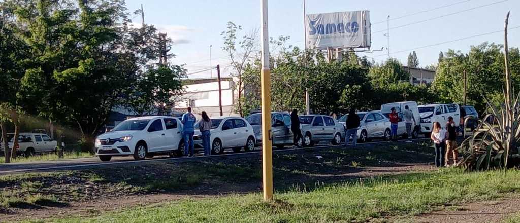 Insólito: siete autos chocaron en cadena sobre el Acceso Sur