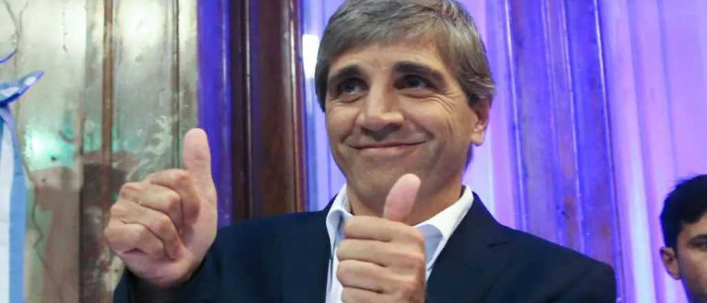 En qué consiste y cómo impacta la "devaluación administrada" de Caputo