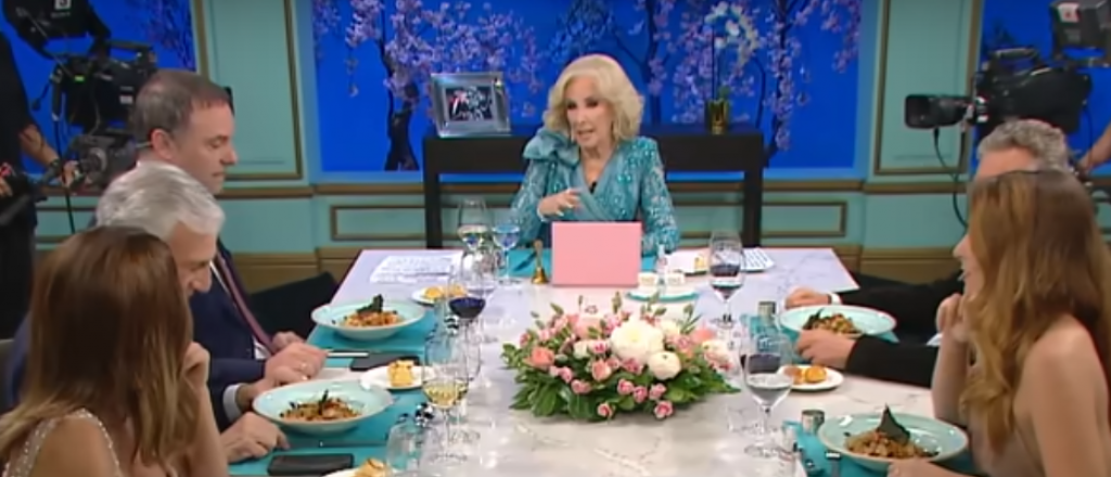 Adorni le explicó a Mirtha la salida de Mondino del Gobierno