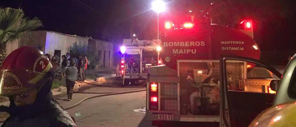 Se quemaron cuatro casas en un incendio en Maipú